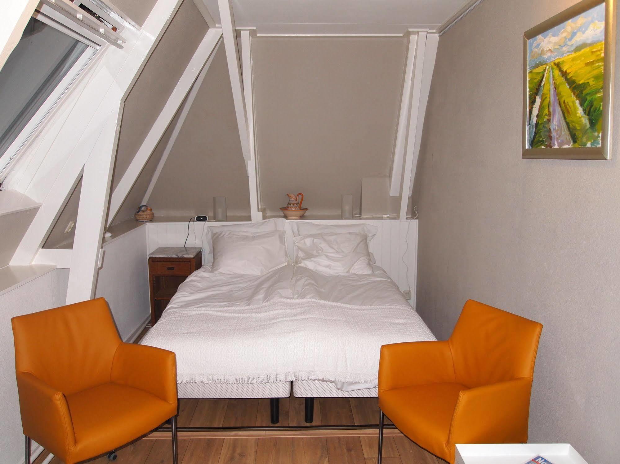 Bed and Breakfast De Energiek Wehe-den Hoorn Exteriér fotografie